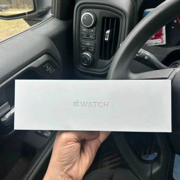 Apple Smartwatch in Rose Gold and White
